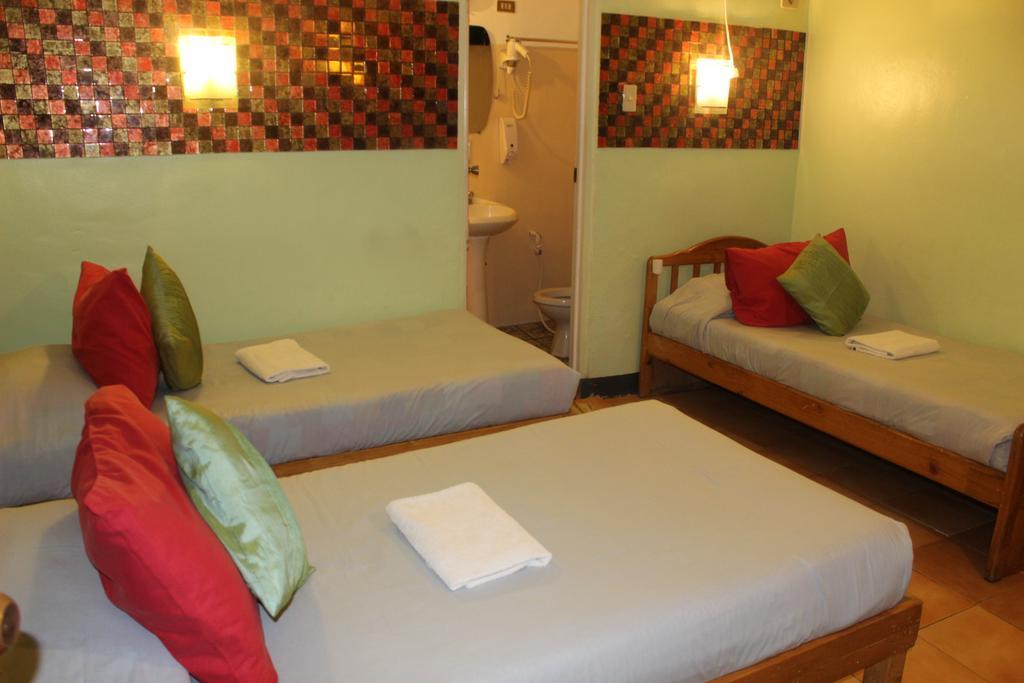 Saint Illian'S Inn Makati San Pedro Makati Eksteriør billede