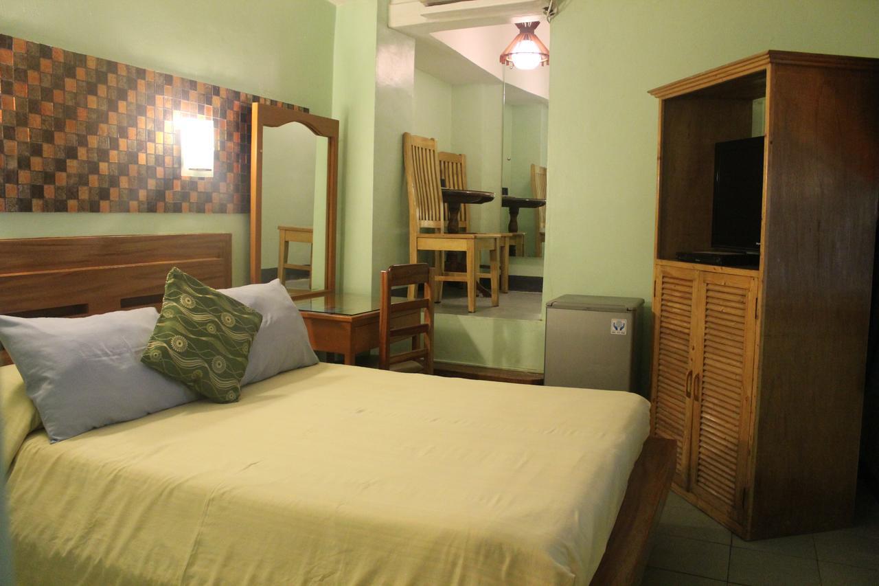 Saint Illian'S Inn Makati San Pedro Makati Eksteriør billede
